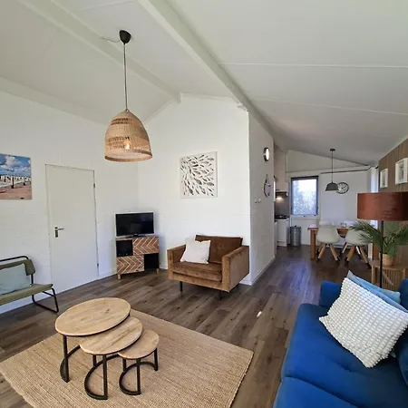 Ferienhaus 024 *